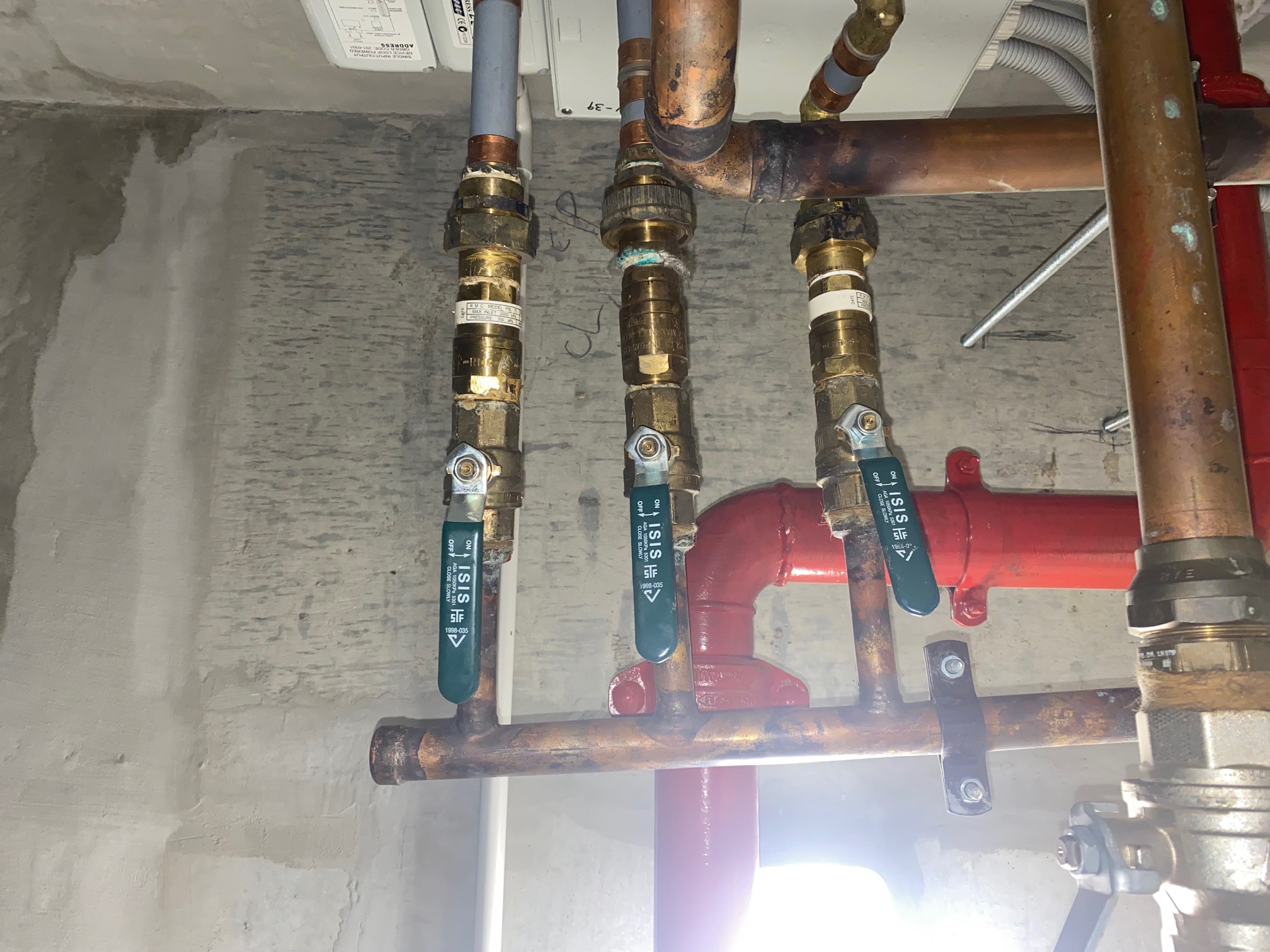 Wills Tower hot water shutoff